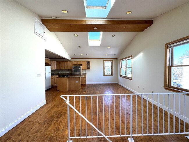 167 Pearl St-Unit -3 in Somerville, MA - Building Photo - Building Photo