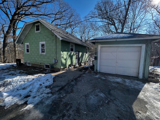 4230 13th Ave Ct in Rock Island, IL - Building Photo - Building Photo