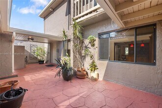 1709 St Andrews Rd in Hollywood, FL - Building Photo - Building Photo