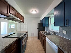 7612 Ceres Dr in Orlando, FL - Building Photo - Building Photo