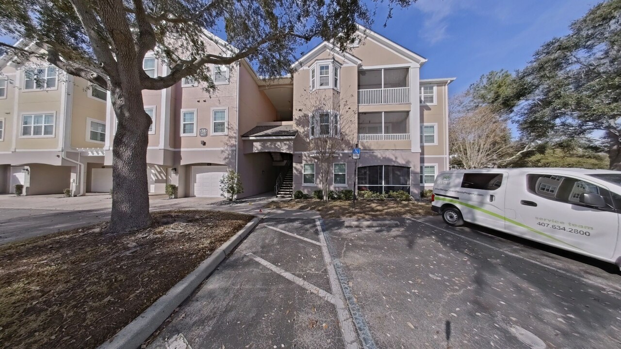 6627 Queens Borough Ave in Orlando, FL - Building Photo