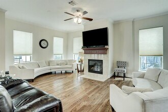 1515 Oakdale St in Houston, TX - Building Photo - Building Photo