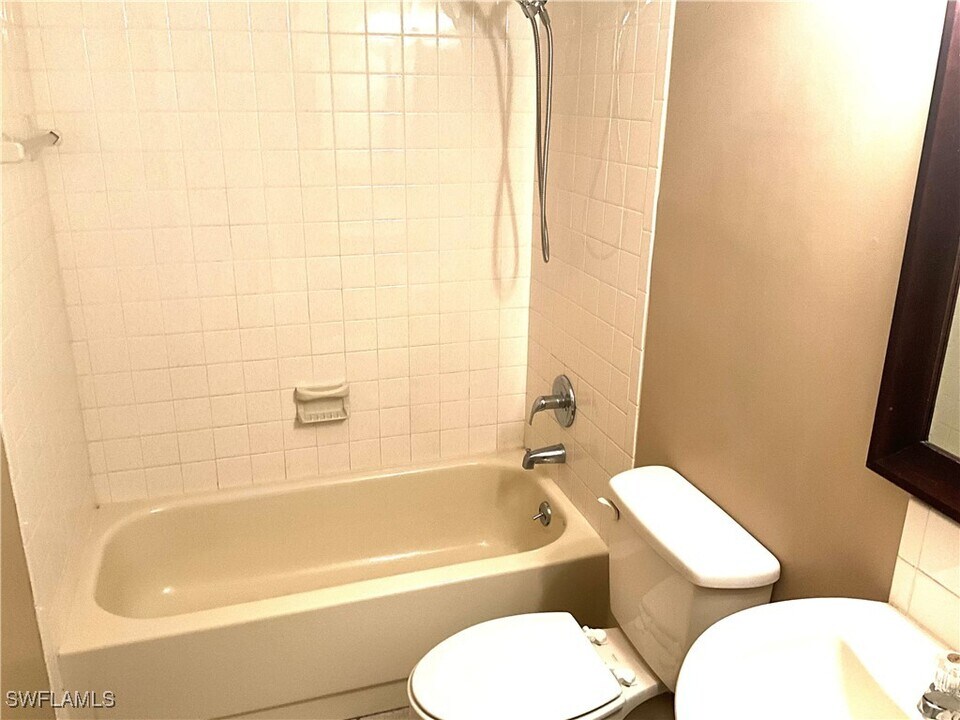 7675 Winged Foot Dr in Ft. Myers, FL - Building Photo