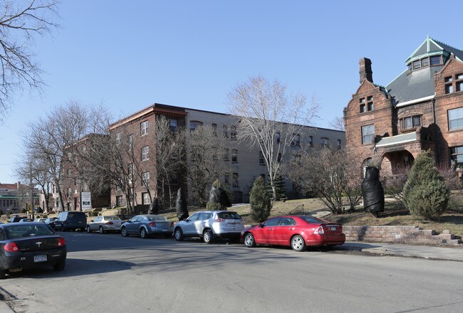 Stevens Community Apartments in Minneapolis, MN - Building Photo - Building Photo