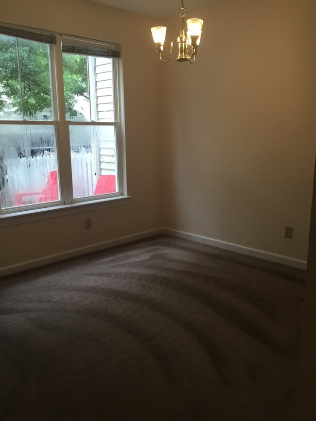 5813 Wrightsville Ave in Wilmington, NC - Building Photo - Building Photo