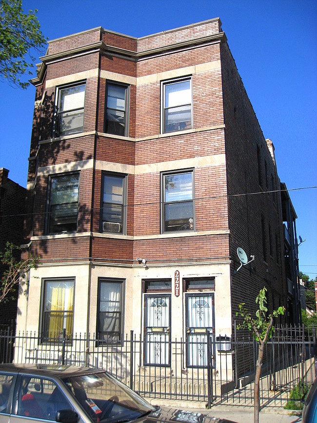 2221 S Springfield Ave in Chicago, IL - Building Photo - Building Photo