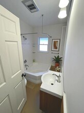 15 Hillside Rd in Newton, MA - Building Photo - Building Photo