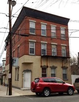 13 Ridgely Pl Apartments