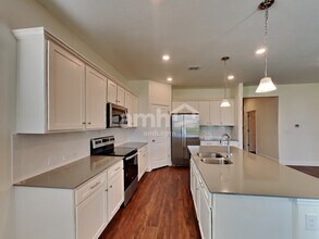 27611 St Andrews Ave in Wesley Chapel, FL - Building Photo - Building Photo