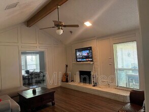 2100 Camellia St in Denton, TX - Building Photo - Building Photo