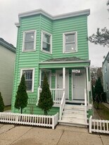 3547 W Diversey Ave in Chicago, IL - Building Photo