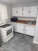 5340 Kingsbury St in Jacksonville, FL - Building Photo - Building Photo