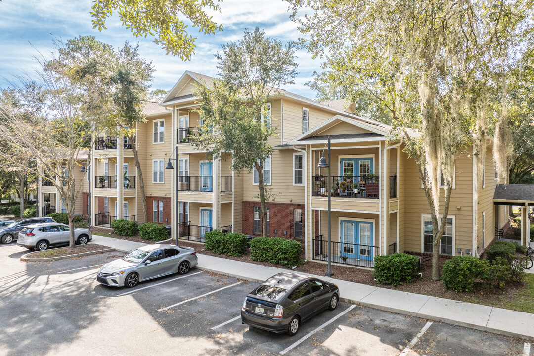 A3443 Whispering Pines in Gainesville, FL - Building Photo