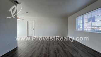 22851 Powhatan Rd in Apple Valley, CA - Building Photo - Building Photo