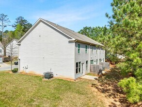 3316 Pennington Dr in Stonecrest, GA - Building Photo - Building Photo