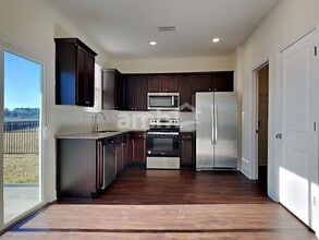 975 Tan Tara Trl in Jacksonville, FL - Foto de edificio - Building Photo