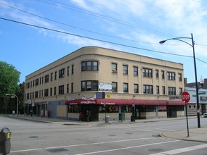 7847-7853 S Essex Ave in Chicago, IL - Foto de edificio - Building Photo