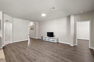 13809 Harrisglenn Dr in Pflugerville, TX - Building Photo - Building Photo