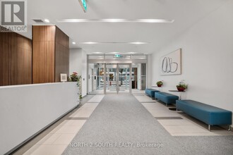 213-1787 ST CLAIR Ave in Toronto, ON - Building Photo - Building Photo