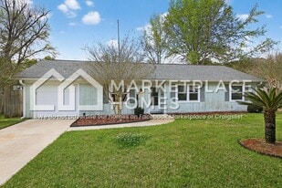 114 Oak Ct in Kingsland, GA - Building Photo