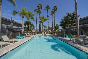 Casa De Flores in San Ysidro, CA - Building Photo