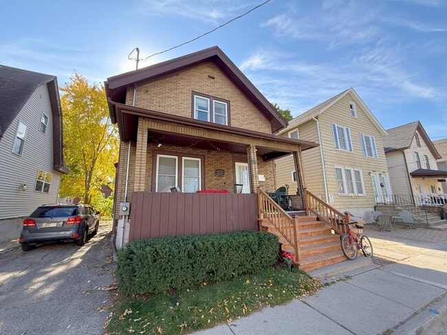 property at 1117 Bowen Ct