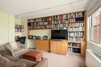 77 E 12th St in New York, NY - Building Photo - Building Photo