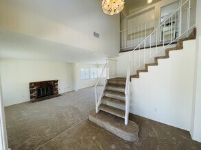 25020 Jutland Dr in Hemet, CA - Building Photo - Building Photo