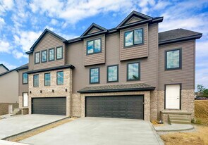 14550 South Ave in Columbiana, OH - Building Photo