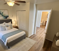 231 Constant Ave in Severn, MD - Foto de edificio - Building Photo