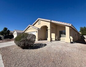 3322 Ocatillo Mesa Way in North Las Vegas, NV - Building Photo - Building Photo