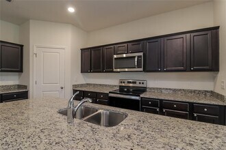 2841 Neverland Dr in New Smyrna Beach, FL - Building Photo - Building Photo