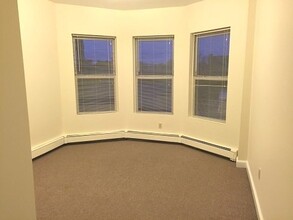 122 Berkshire St, Unit 3B in Cambridge, MA - Building Photo - Building Photo