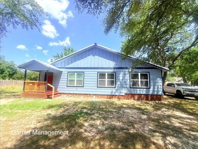 property at 505 W Ave C