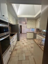 6374 N 6th St in Fresno, CA - Building Photo - Building Photo