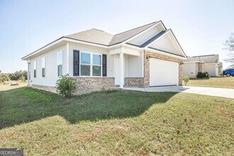 101 Shasta Dr in Perry, GA - Foto de edificio - Building Photo