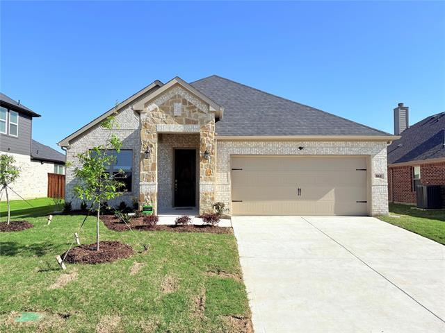 861 Boomer Ln in Ferris, TX - Building Photo
