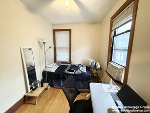 1568 Tremont St, Unit 1 in Boston, MA - Building Photo - Building Photo