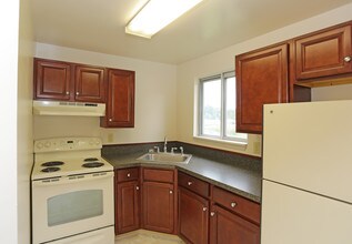 Malta Pointe in Malta, NY - Foto de edificio - Interior Photo