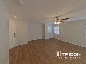 993 Medina De Leon Ave in Henderson, NV - Building Photo - Building Photo