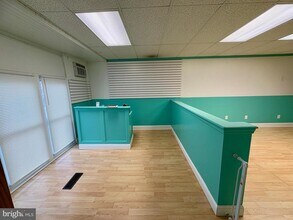 3002 N Centre St in Pennsauken, NJ - Building Photo - Building Photo