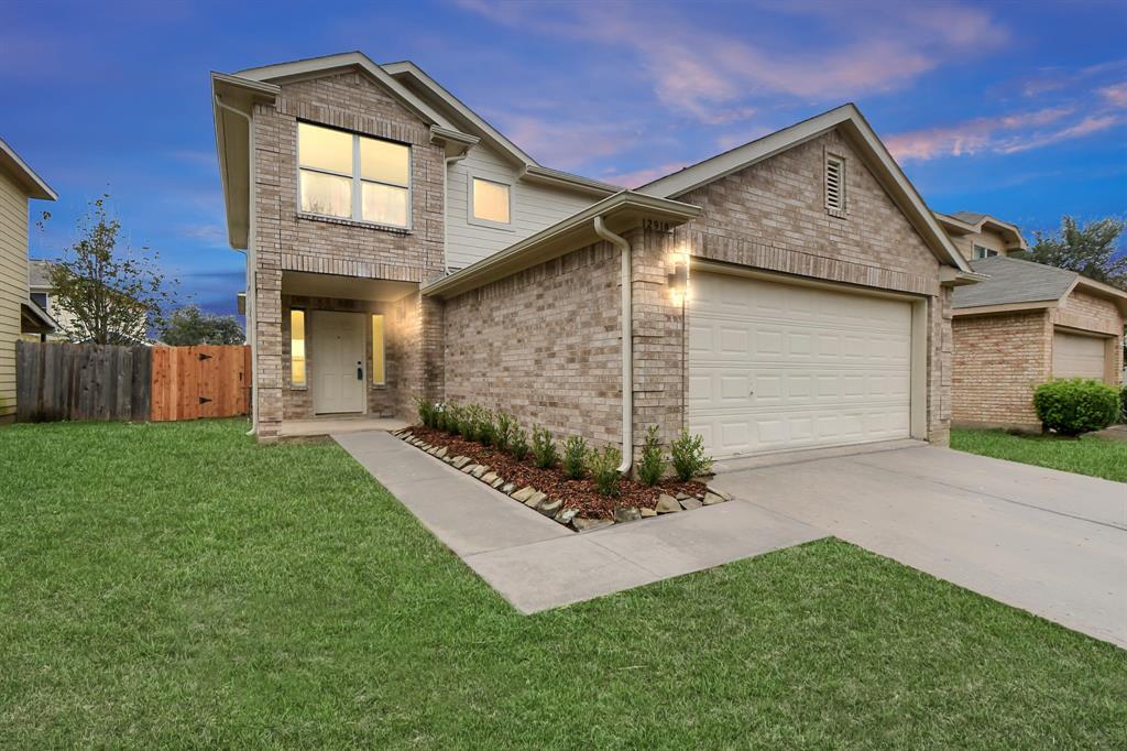 12918 Chrysanthemum Dr in Houston, TX - Building Photo