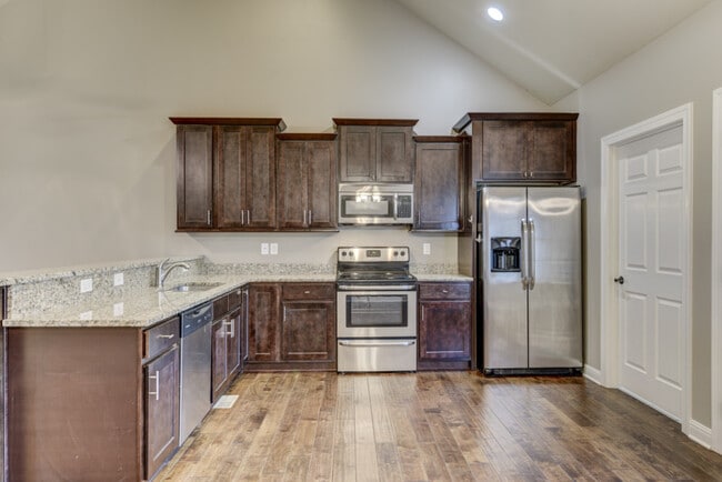 362 Big Station Camp Blvd in Gallatin, TN - Building Photo - Building Photo