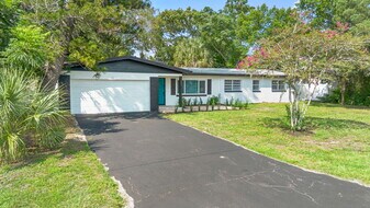 505 Lake Shore Dr in Maitland, FL - Building Photo