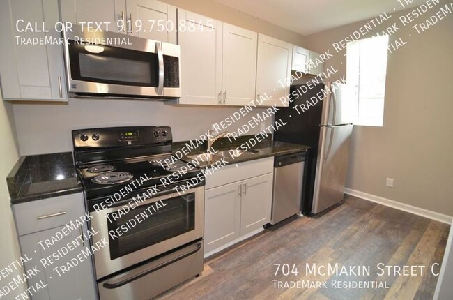 704 McMakin St in Raleigh, NC - Building Photo - Building Photo