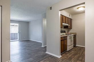 The Lodge Apartments in Columbus, GA - Foto de edificio - Interior Photo
