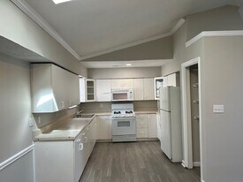 930 Bobcat Ct in Marietta, GA - Building Photo