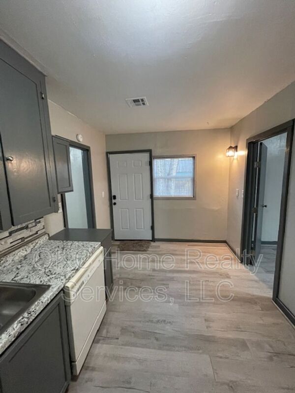 120 W Beech St in Lexington, OK - Building Photo - Building Photo