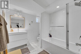 201 Glenholme Ave in Toronto, ON - Building Photo - Building Photo