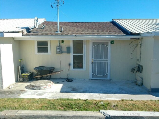 property at 1111 Cypress Gardens Blvd